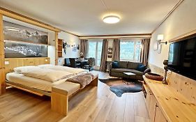 45m2 Alpenschick mit Ausblick - Pool - 2P. - E405